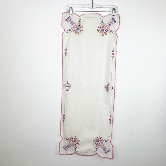 Vintage Handmade Cottagecore Embroidered Table Runner - Picture 2 of 7